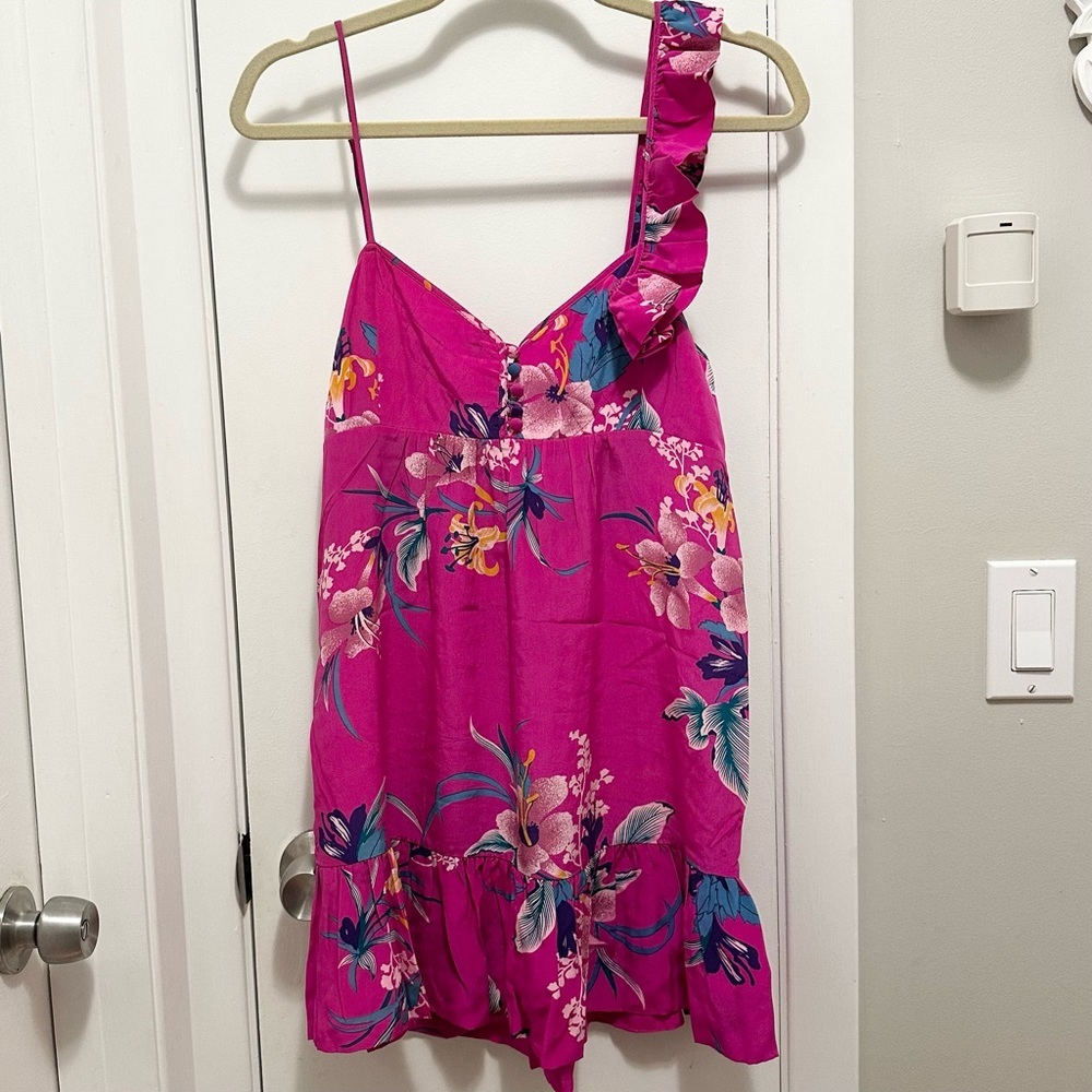 Yumi Kim 100% Silk Pink Floral Cami Tank Top Blouse Shoulder Ruffle M fun sexy